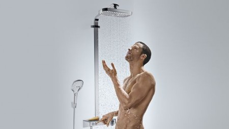 hg_raindance-select-showerpipe_showering-man_730x411